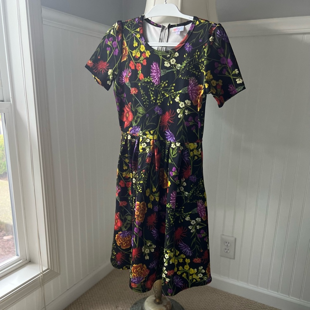 LuLaRoe dress black with floral print size M